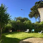 Cascais Seaside Garden Villa